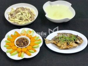 MENU 10 - CÁ CHIM SỐT XÌ DẦU, THỊT BÒ XÀO MĂNG